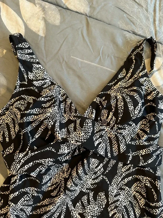 NWTS Island Escape Tankini Tropical Print Sz 6/sm - Picture 12 of 12